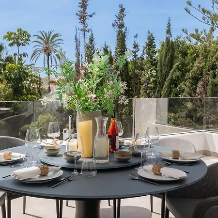 Vacation I Marbesa White Pearl, Two Private Pools, 3min Walk To The Beach, Fastest Wifi, Built In 2024 Villa *