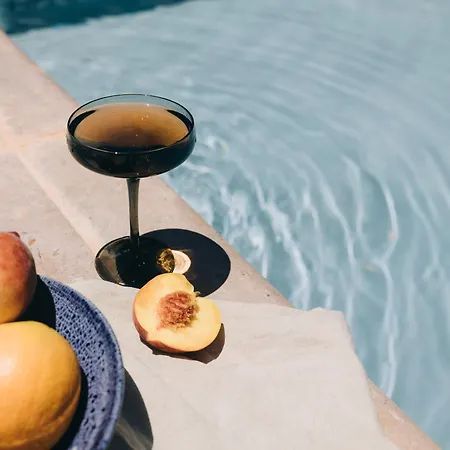 Vila Vacation I Marbesa White Pearl, Two Private Pools, 3min Walk To The Beach, Fastest Wifi, Built In 2024 Marbella